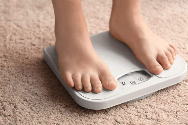 لماذا يتوقف نزول الوزن بعد التكميم؟