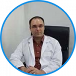 Dr. Amir Mousavian is an experienced board certified cosmetic and thoracic surgeon.